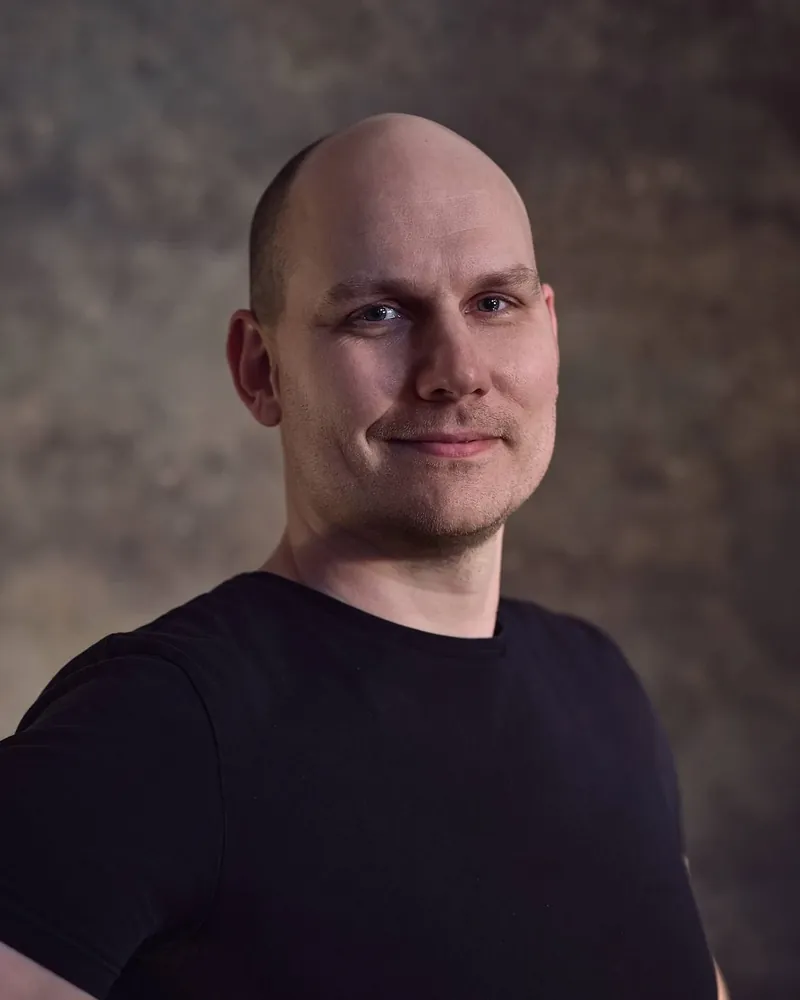 Tomáš Nezbeda, copywriter, UX writer a ideamaker